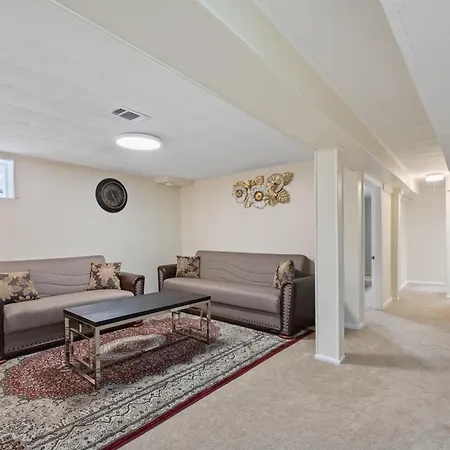 Luxury Chicago Suite